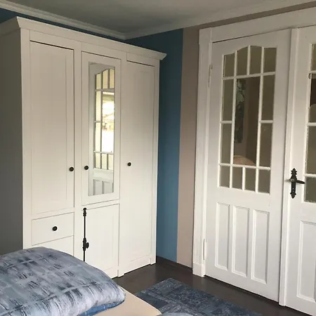 Kreatives Wohnen Unter Reet Ruhig Und Doch Zentral Apartment Schwabstedt Room photo